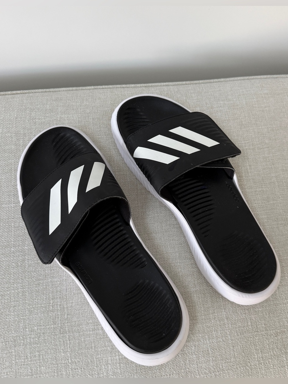 Adidas Bounce Men’s Slides Sandals Size 12